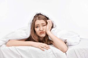 donna non riesce a dormire
